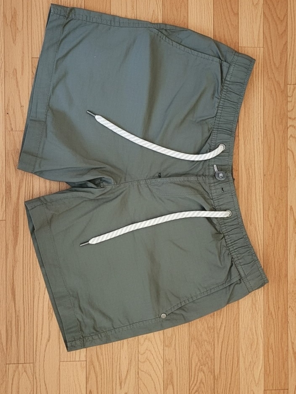 Vuori Olive Green Elastic Waist Athletic Shorts with White Drawstring